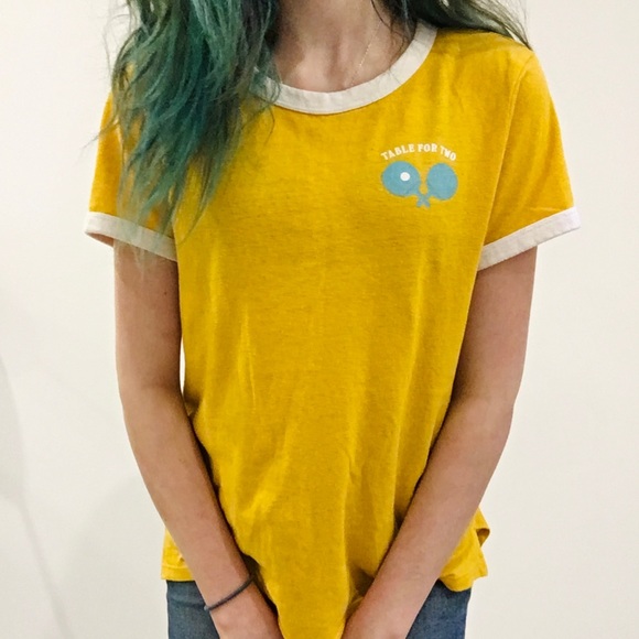 •old navy “table for two” ping pong yellow top• - Picture 4 of 5